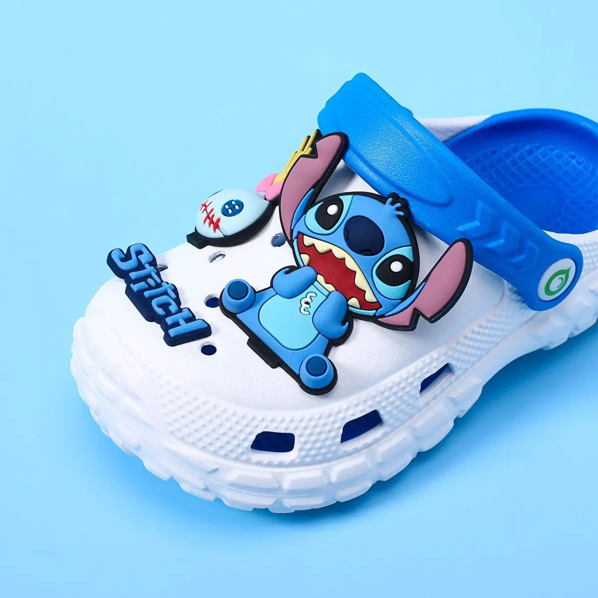 Sabots Stitch - Blancs et Bleus