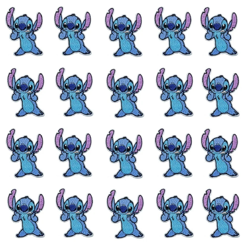 Lot de 20 écussons Stitch - Debout