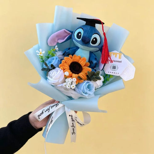 Bouquet avec peluche Stitch - Diplômé et Roses Bleues