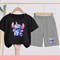 Licorne avec Haut Noir et Short Gris