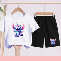 Licorne avec Haut Blanc et Short Noir