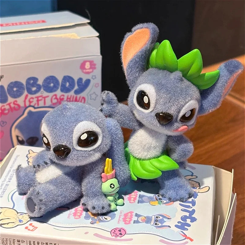Coffret de 8 figurines surprises Stitch - By Your Side