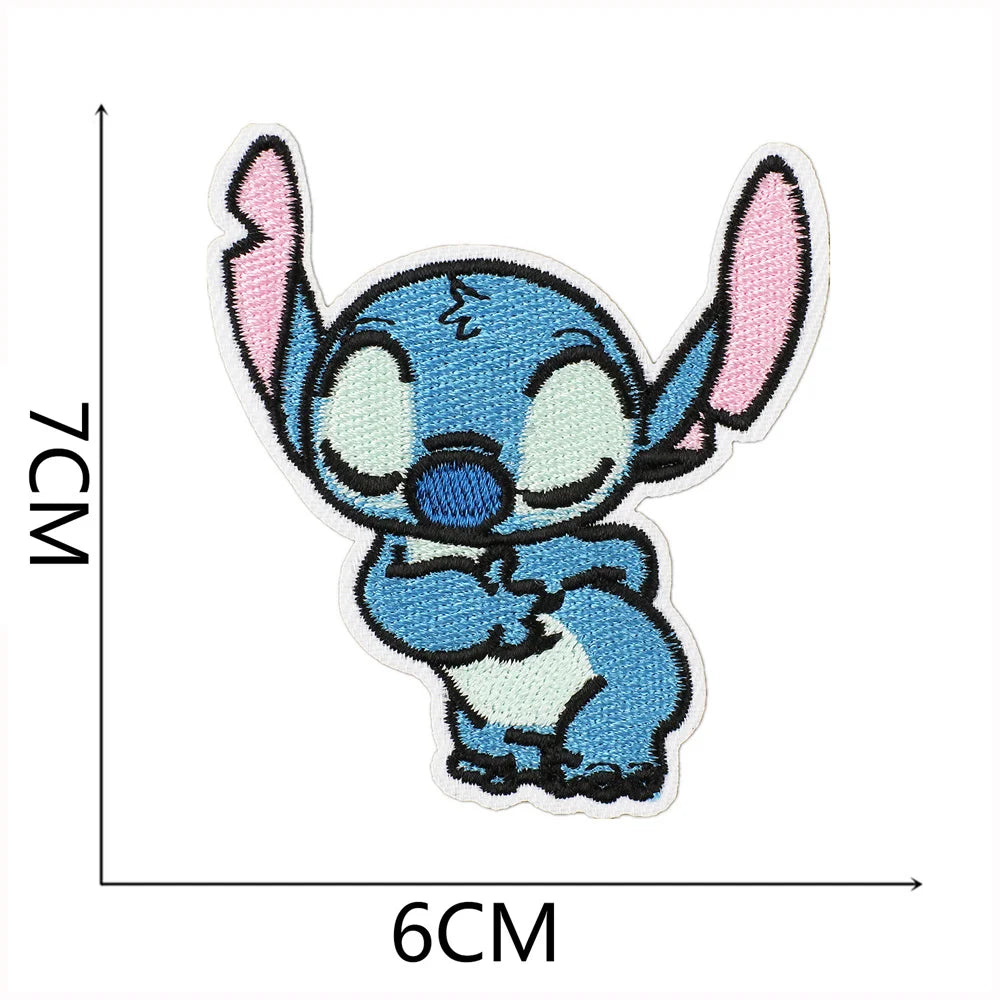 Écusson Stitch - Debout les Yeux Fermés