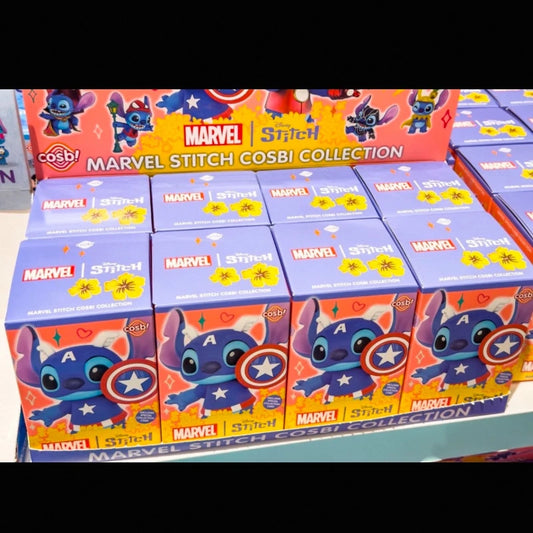 Coffret de 8 figurines surprises Stitch - Costumes Marvel