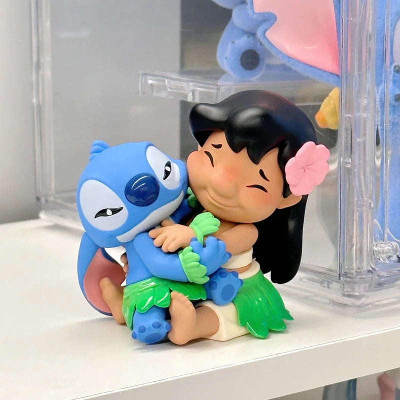 Figurine Lilo et Stitch - Dans les Bras de Lilo