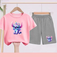 Licorne avec Haut Rose et Short Gris