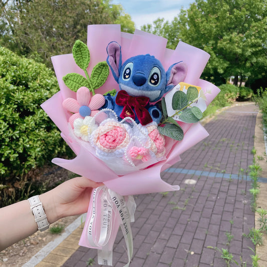 Bouquet avec peluche Stitch - Roses au Crochet et Emballage Rose