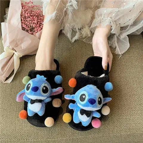 Chaussons Stitch - Noirs à Pompons Colorés
