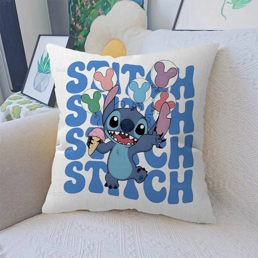 Housse de coussin Stitch - Lettres Bleues et Cœurs