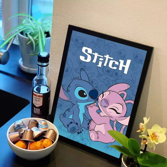 Affiche Stitch et Angel - Baiser sur Fond Bleu