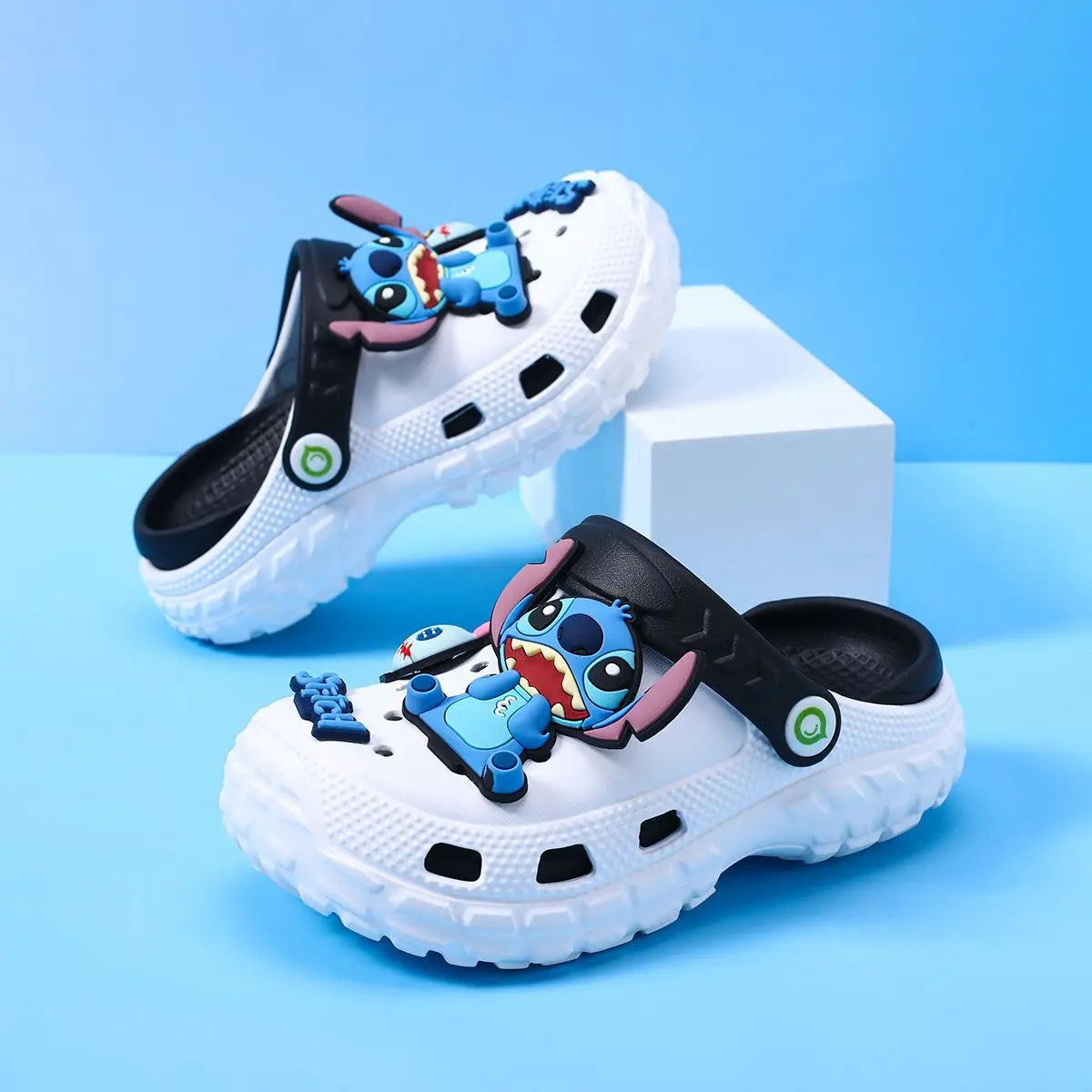 Sabots Stitch - Blancs et Noirs