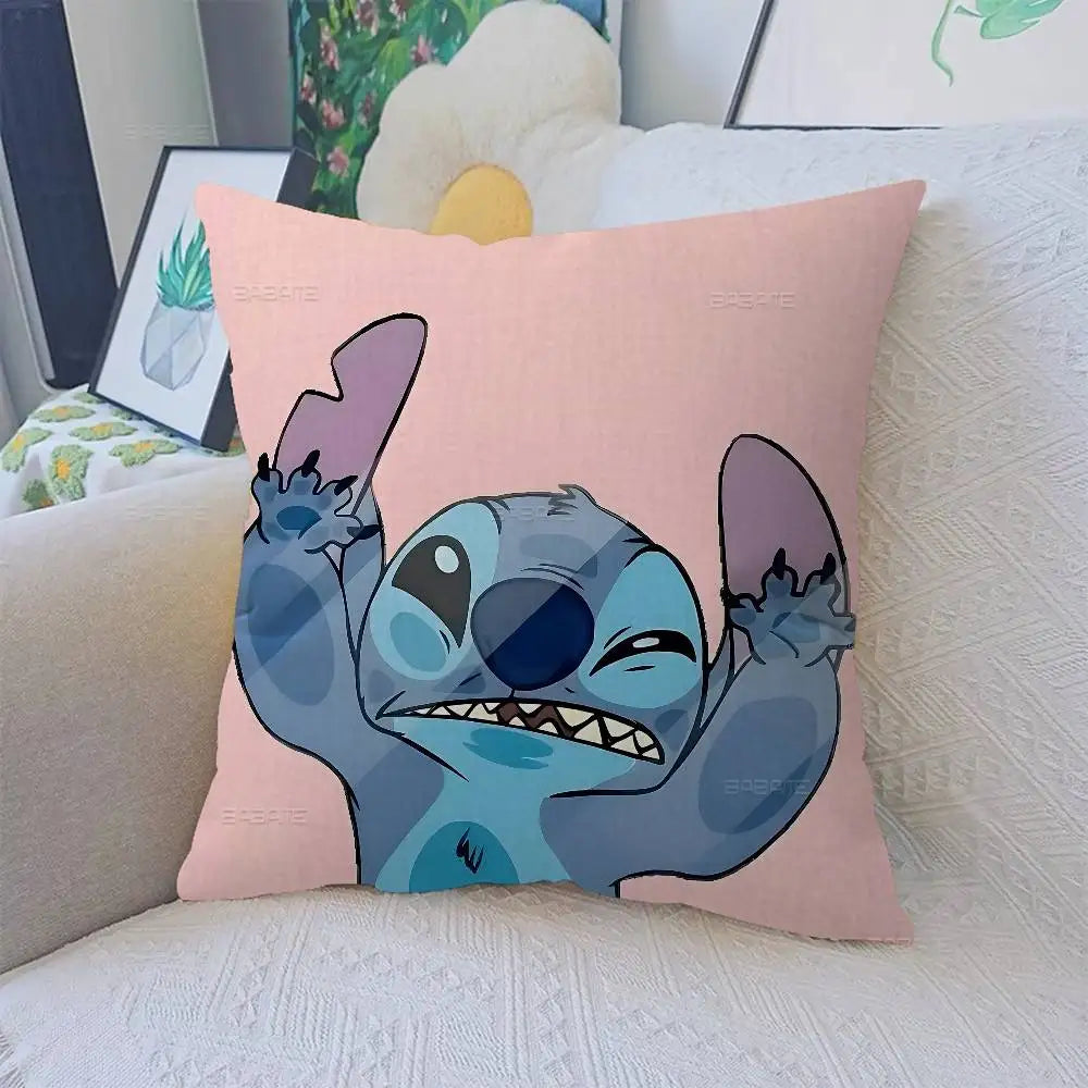 Housse de coussin Stitch - Grimace sur Fond Rose