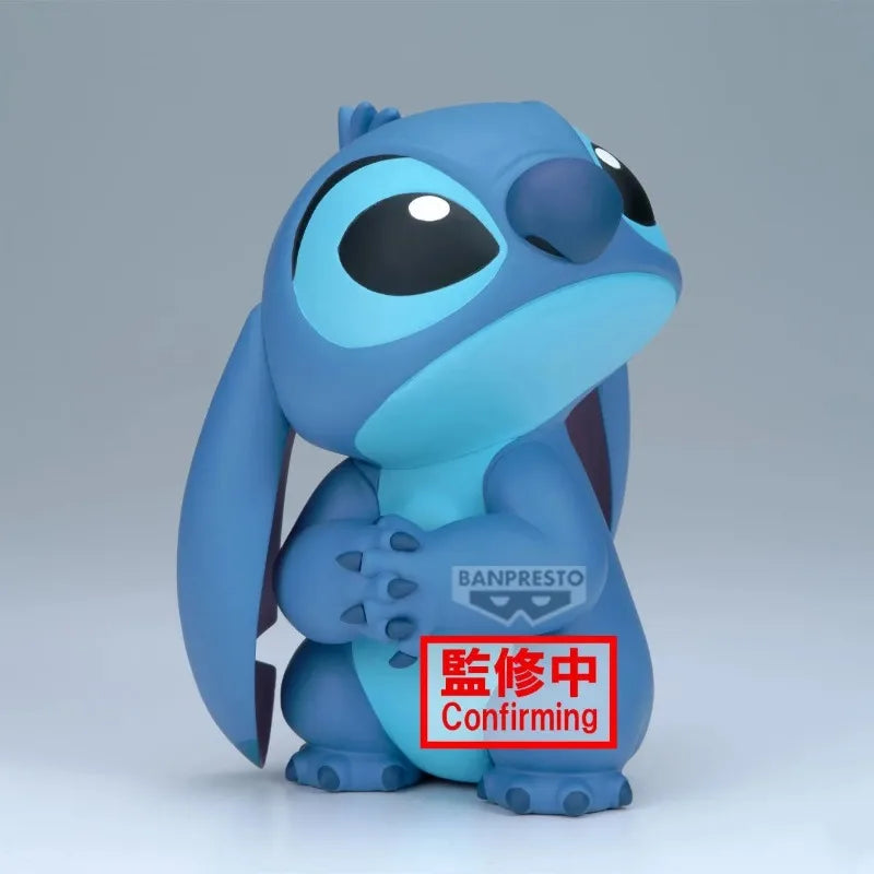 Figurine Stitch - Debout le Regard Levé