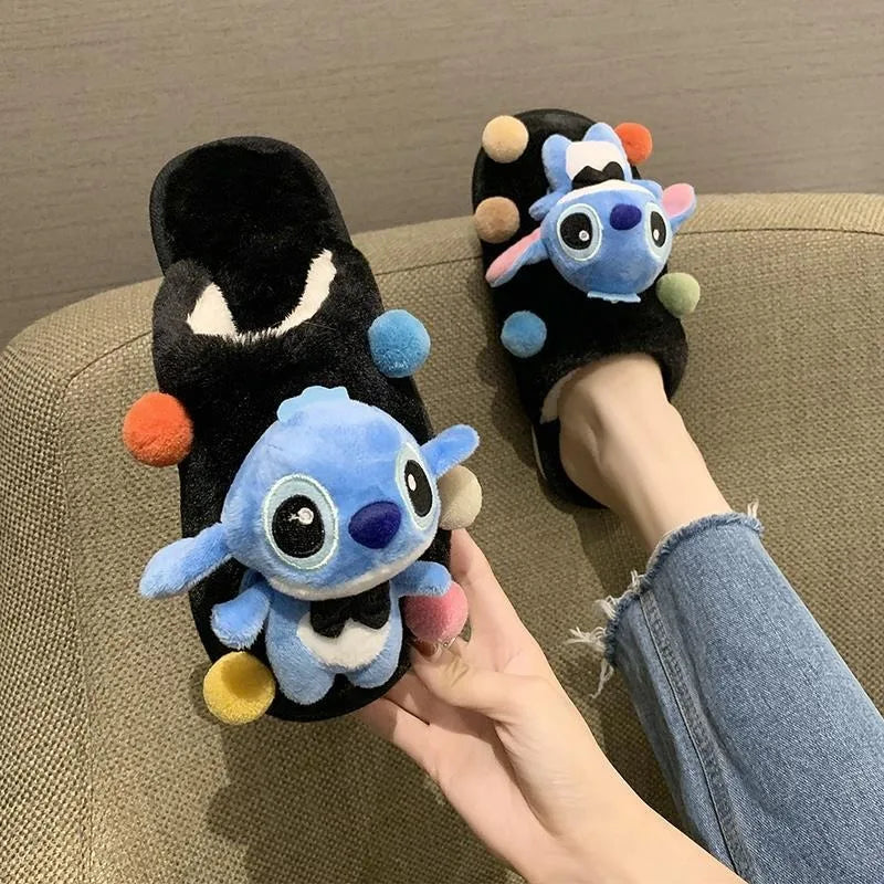 Chaussons Stitch - Noirs à Pompons Colorés
