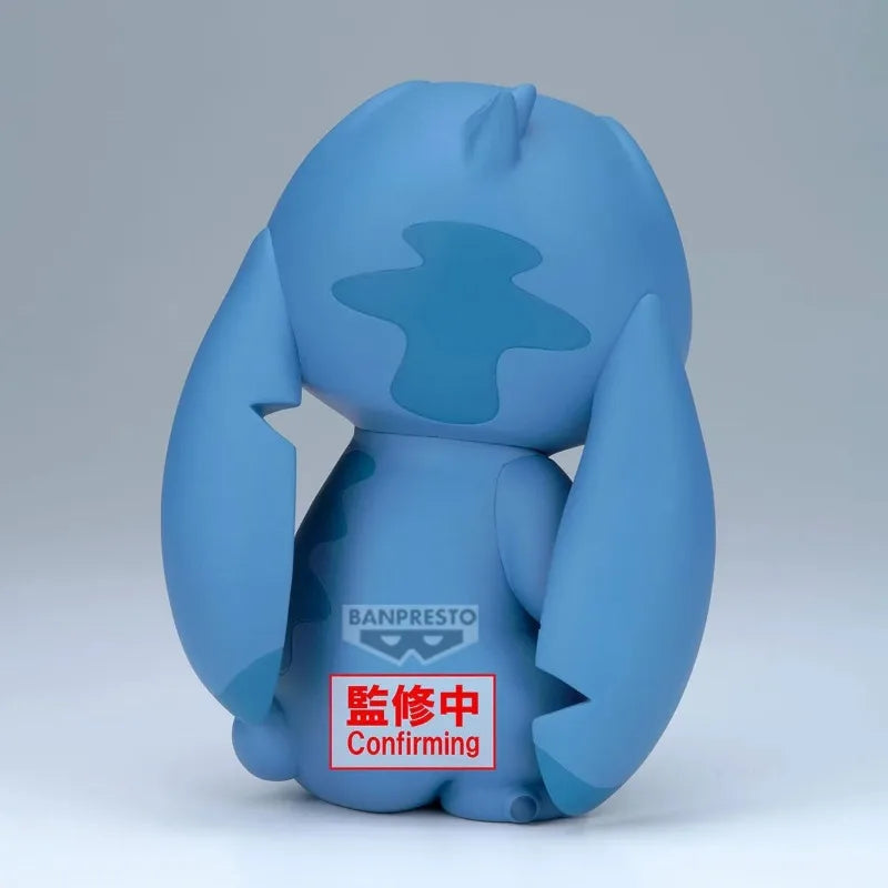 Figurine Stitch - Debout le Regard Levé